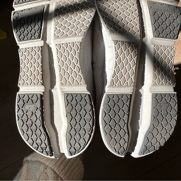 EUC on running Cloudgo Sneakers in White|Glacier - Picture 5 of 13